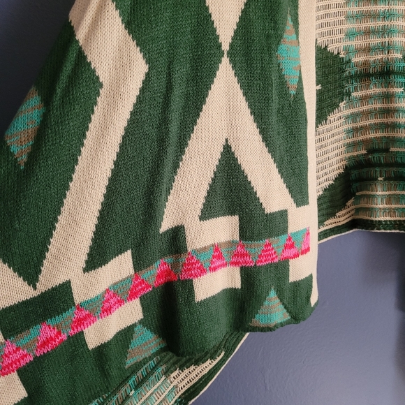 B Sharp Mohair Blend Colorful Aztec Tribal Print Poncho Cardigan Sweater Sz L - Picture 4 of 8